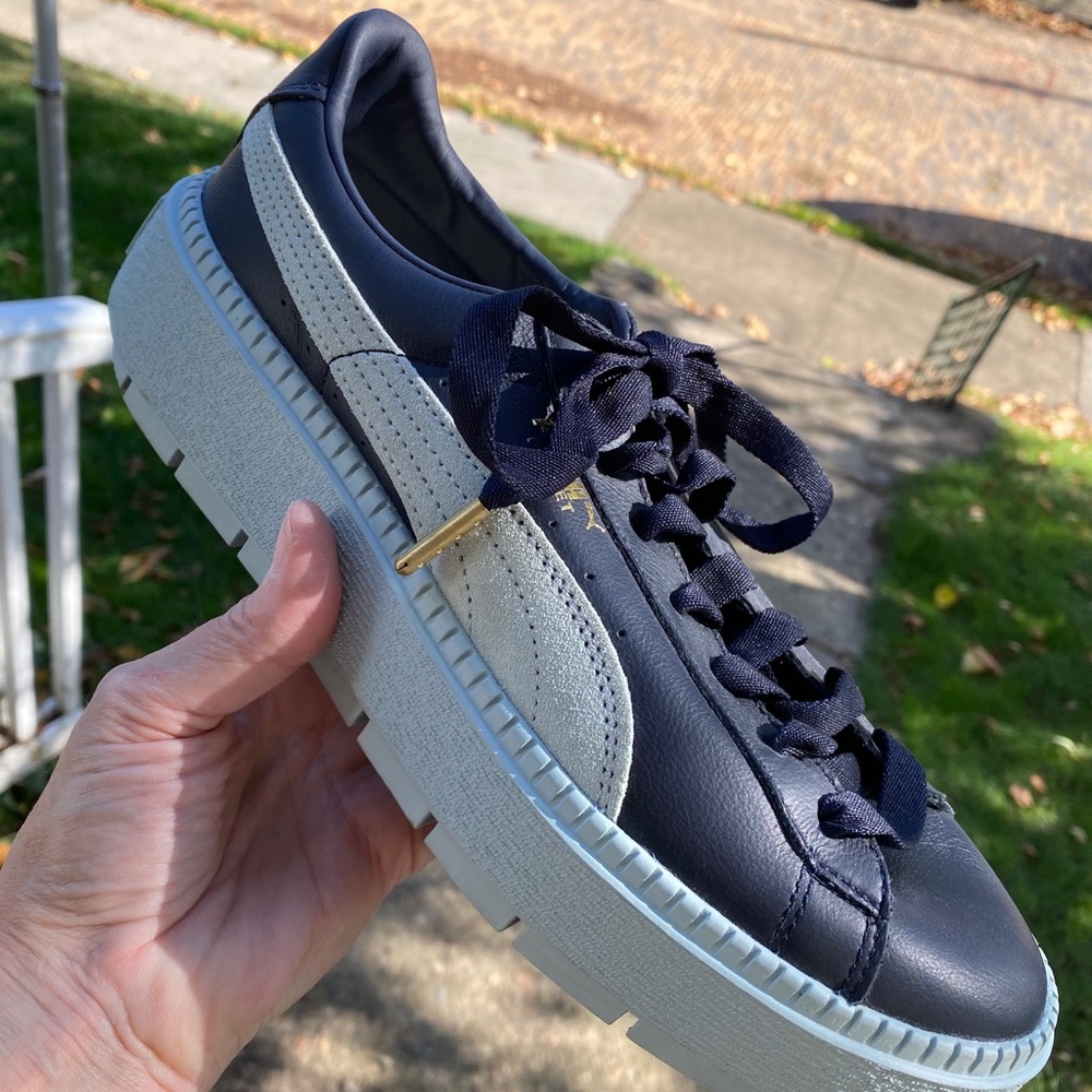 Puma navy platform athletic shoes